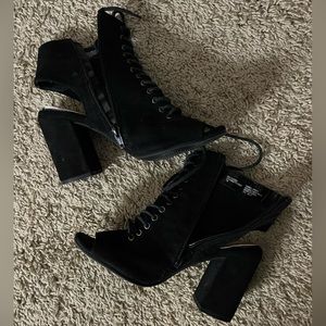 Seven Dials women’s lace up open toed booties